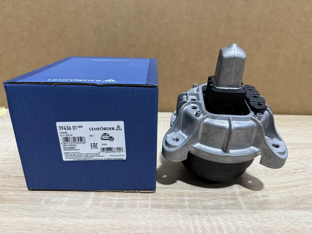 Опора двигателя BMW F10 F01 F13 левая дизель